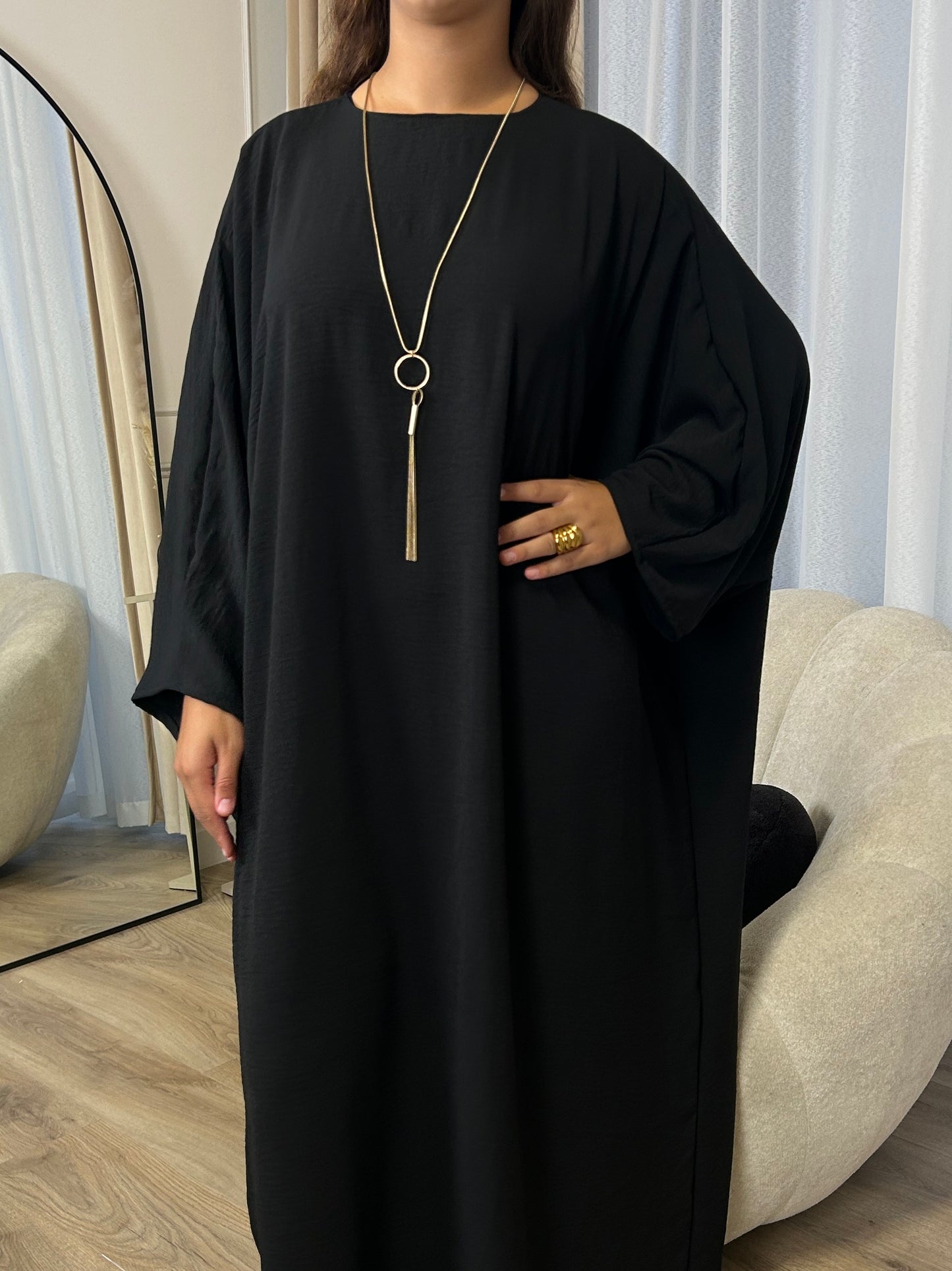 Black Batwing Essential Closed Abaya